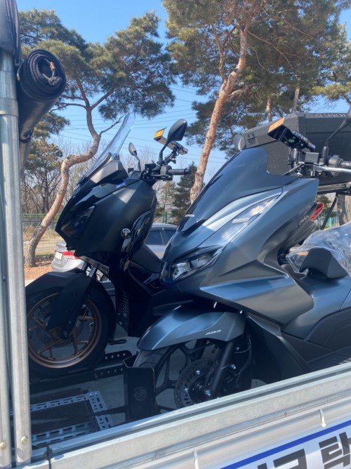 대전 동구 XMAX, PCX125 1.jpg