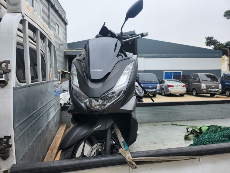 0420_전북 군산 PCX 1.jpg